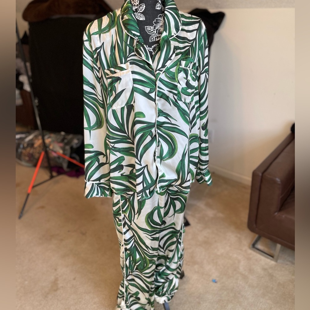 Show me your Mumu silk pajamas.
